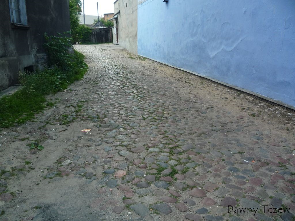 podwórze.jpg