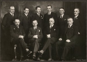 zarzad_1934.jpg (202.29 KiB) Przejrzano 6513 razy Zarząd Towarzystwa Gimnastycznego „Sokół” w Tczewie. Prawdopodobnie 1934r.