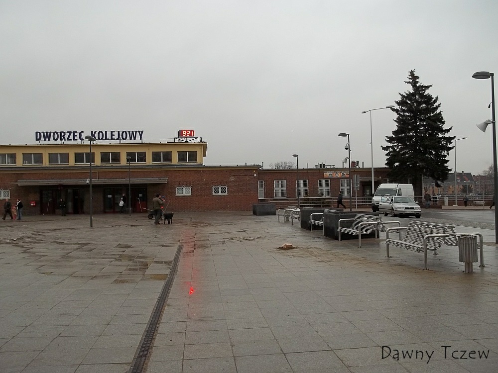 dworzec plac 2.jpg