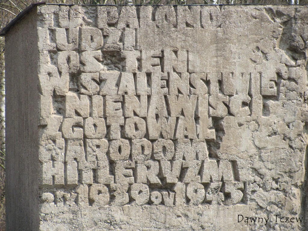 pomnik1.JPG