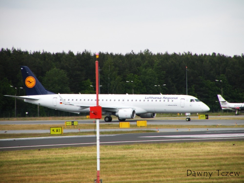 Lufthansa Regional.jpg