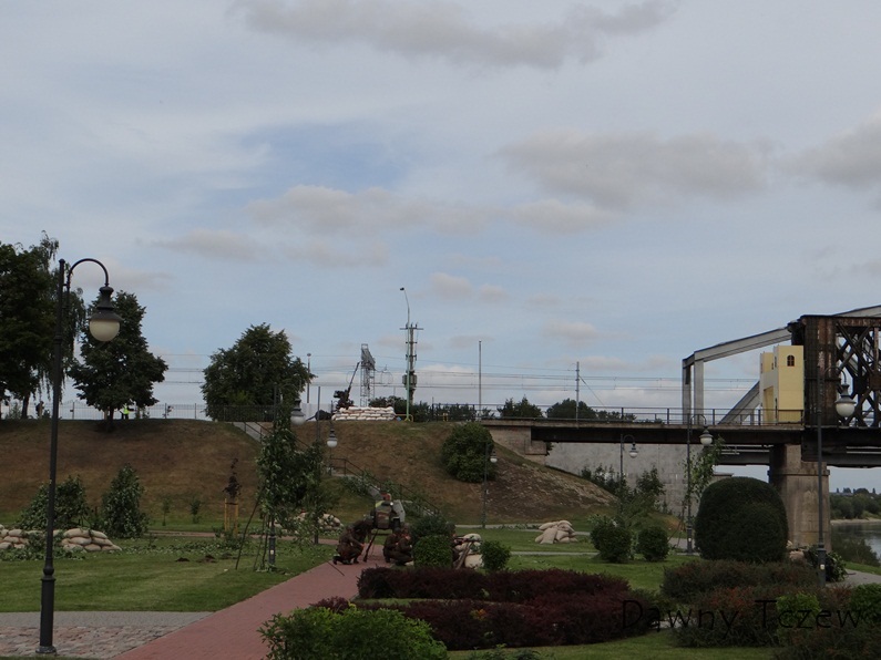 03.jpg