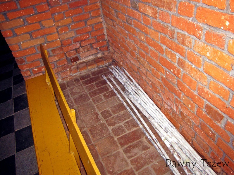 spacer 7.jpg