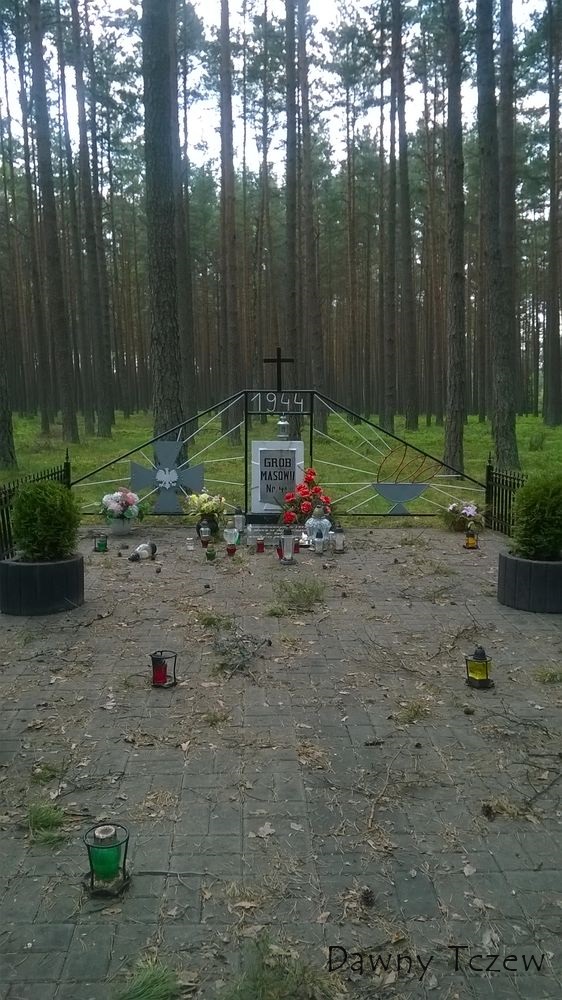 grób1.jpg