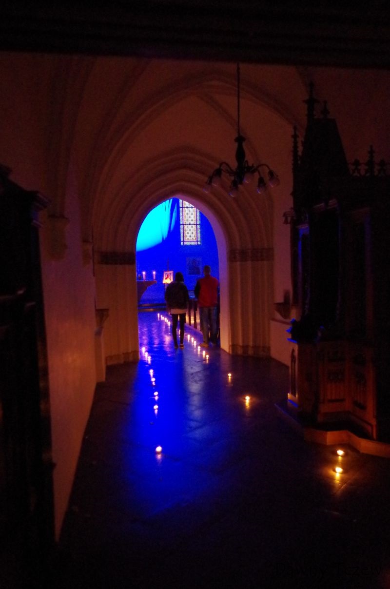 Katedra nocą.jpg