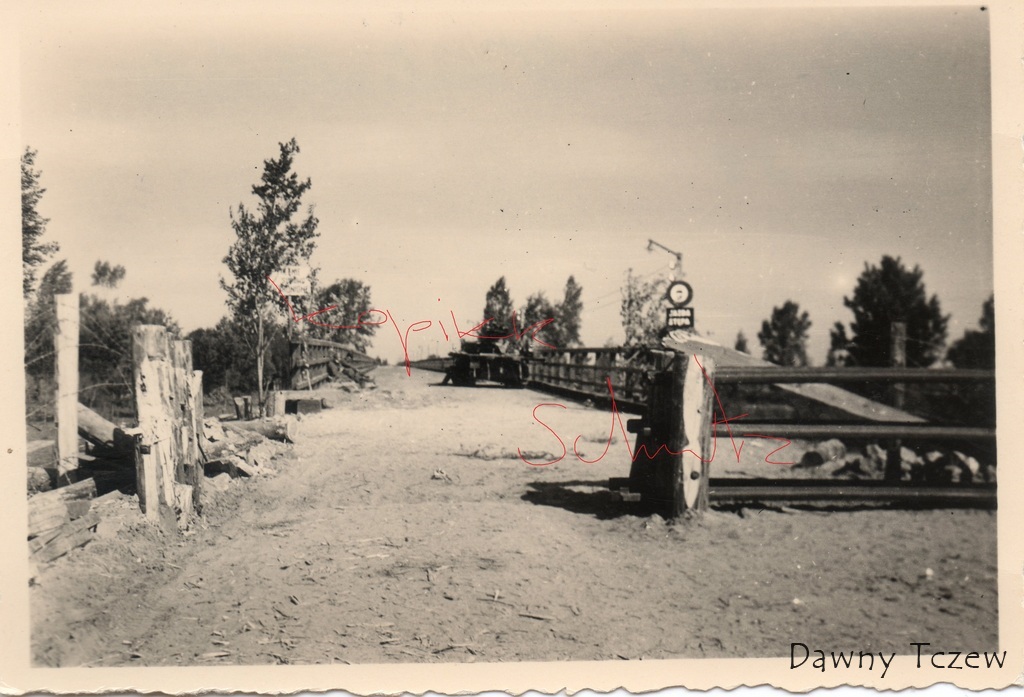 Wehrmacht Kampf Dirschau Weichsel Brücke Polen Feldzug 9.9.1939 Flak Halbkette.jpg