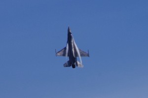 F-16....JPG