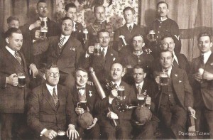 Kręgle 2.jpg (397.06 KiB) Przejrzano 17222 razy "Album Tczewski. Fotografie do 1945 roku", J. Golicki - cz. 4