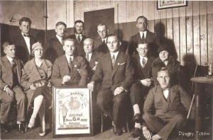 Kręgle.jpg (413.41 KiB) Przejrzano 17222 razy "Album Tczewski. Fotografie do 1945 roku", J. Golicki - cz. 4