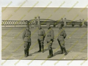Ebay. Polizei-Bataillon 105 vor der Weichselbrücke in Dirschau