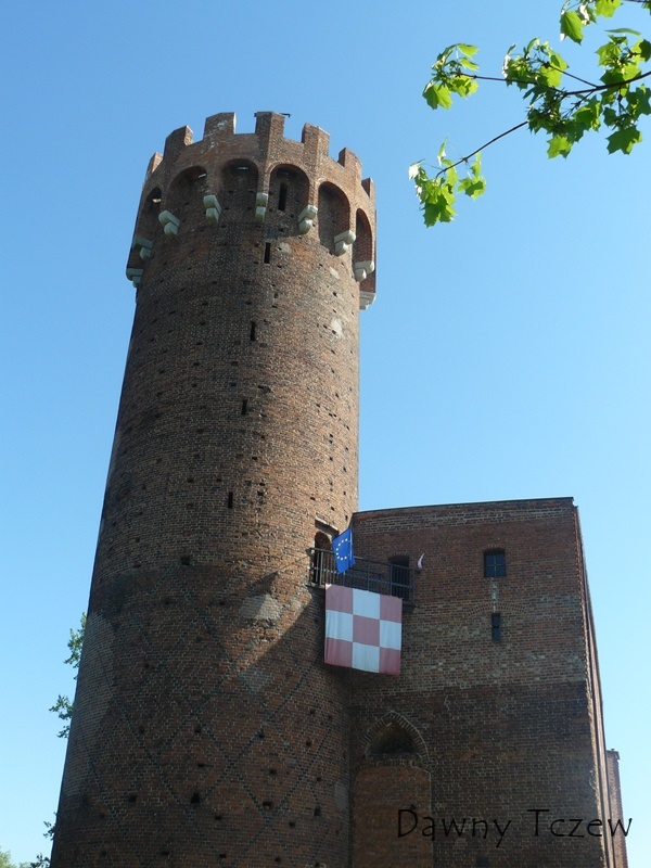 Zamek - wieża.JPG