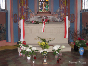 Grób gen. Dąbrowskiego w kościele w Winnej Górze. Źródło: http://www.sredzkiearchiwalia.pl/parafia-winna-gora/