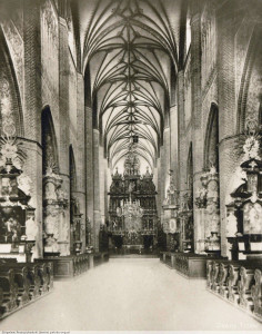 05 Nawa główna, Rok 1927.jpg