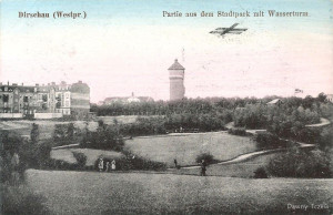 Dirschau (Westpr.), Partie aus dem Stadtpark mit Wasserturm (1).jpg