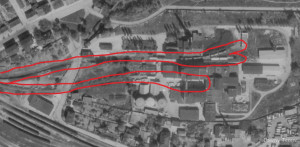 Drożdżownia na zdjęciu lotniczym z 16 maja 1982 r. - na wszystkich torach widoczny zarys wagonów