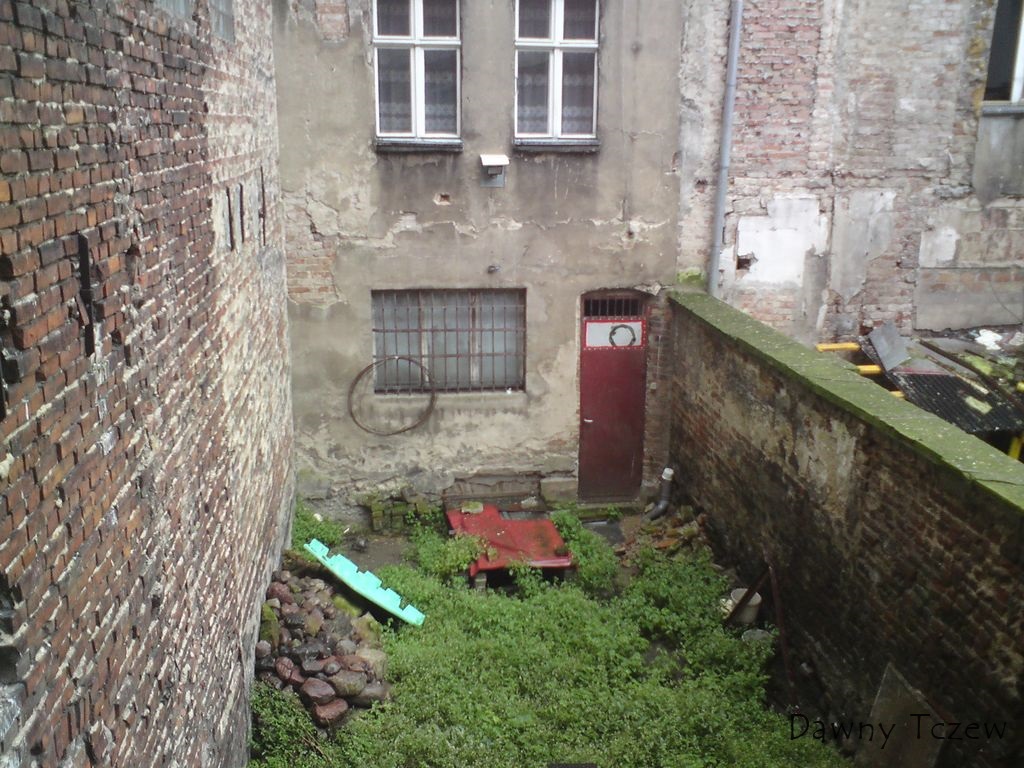 podwórze 1.jpg