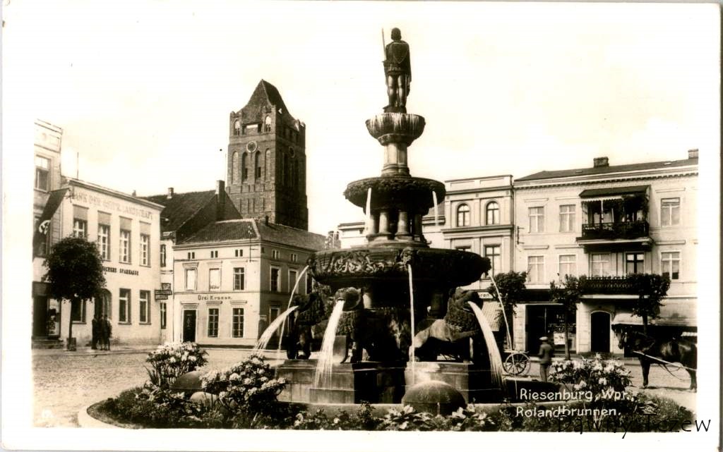 fontanna stare.jpg