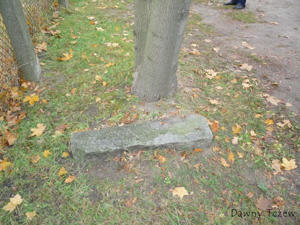 nagrobek 2.jpg
