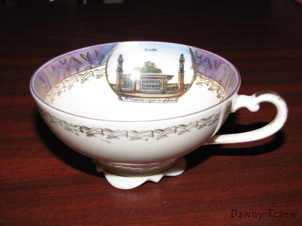 filiżanka Gross Born.jpg