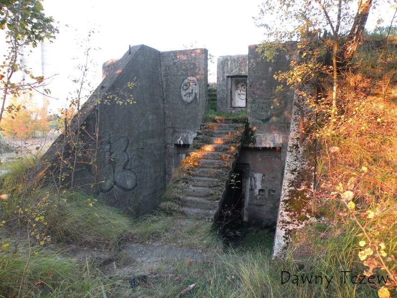 Schron działa 130mm bunkier3.jpg